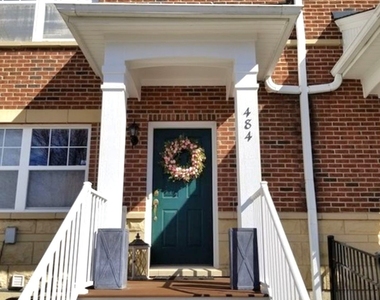 484 W Wood Street - Photo Thumbnail 3