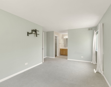 330 Wethington Drive - Photo Thumbnail 9