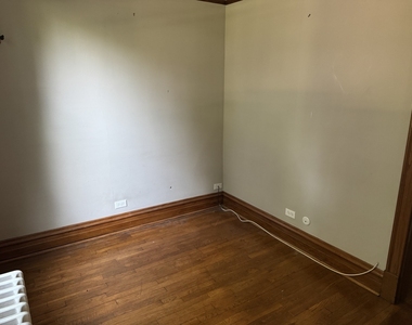 2005 W Greenleaf Avenue - Photo Thumbnail 10