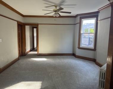 2005 W Greenleaf Avenue - Photo Thumbnail 4