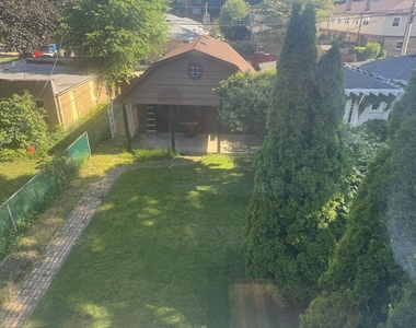 2005 W Greenleaf Avenue - Photo Thumbnail 14