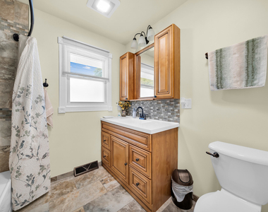 3641 Pandola Avenue - Photo Thumbnail 15