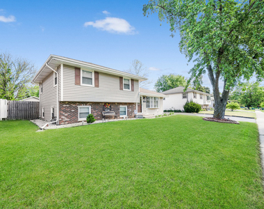 3641 Pandola Avenue - Photo Thumbnail 5