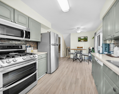 3641 Pandola Avenue - Photo Thumbnail 11