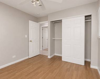 6847 Hawthorne Lane - Photo Thumbnail 15