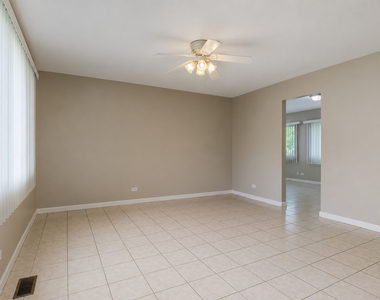 6847 Hawthorne Lane - Photo Thumbnail 3