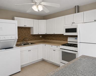 6847 Hawthorne Lane - Photo Thumbnail 4