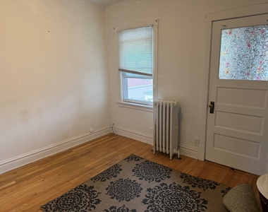 5828 W Berenice Avenue - Photo Thumbnail 3