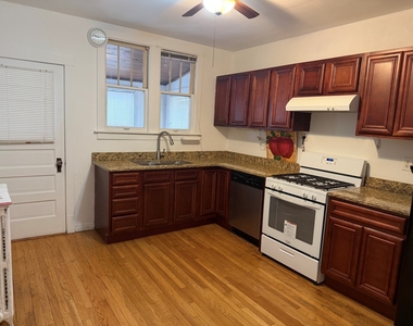 5828 W Berenice Avenue - Photo Thumbnail 5