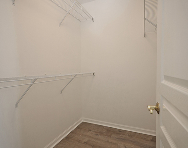 24854 W Gates Lane - Photo Thumbnail 16