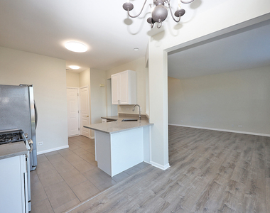 24854 W Gates Lane - Photo Thumbnail 7