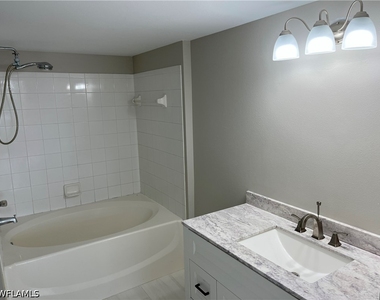 8735 River Homes Lane - Photo Thumbnail 18