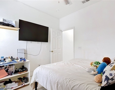 10735 San Tropez Circle - Photo Thumbnail 12