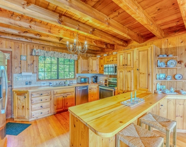 156 Mooney Point - Photo Thumbnail 3