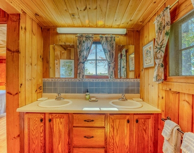 156 Mooney Point - Photo Thumbnail 11