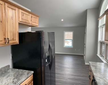153 Lafayette - Photo Thumbnail 6