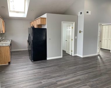 153 Lafayette - Photo Thumbnail 7
