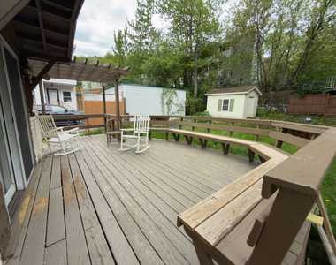 246 E Mason - Photo Thumbnail 25