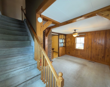246 E Mason - Photo Thumbnail 15