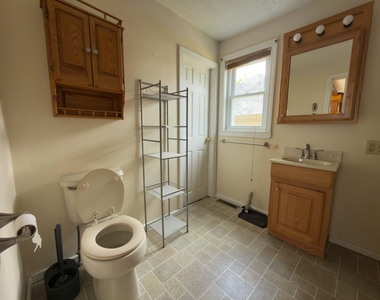 246 E Mason - Photo Thumbnail 10