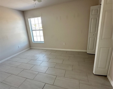 1027 Andalusia Boulevard - Photo Thumbnail 9