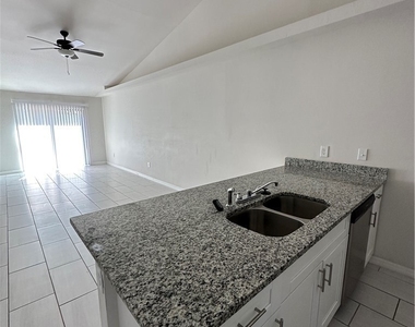 1027 Andalusia Boulevard - Photo Thumbnail 12
