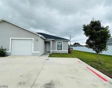 1027 Andalusia Boulevard - Photo Thumbnail 14