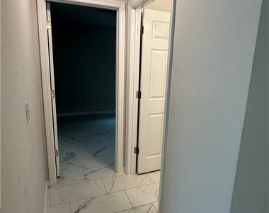 1205 Gleason Parkway - Photo Thumbnail 3