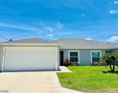 3305 Sw 15th Place - Photo Thumbnail 2