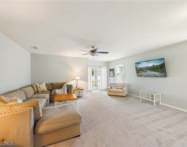 3420 Cancun Court - Photo Thumbnail 9