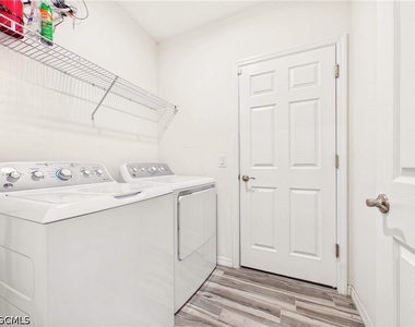 3420 Cancun Court - Photo Thumbnail 15