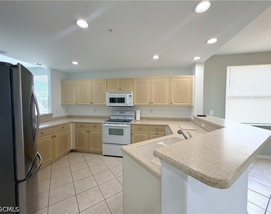 4013 Palm Tree Boulevard - Photo Thumbnail 12