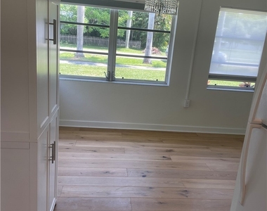 1442 Olmeda Way - Photo Thumbnail 4