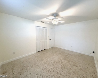 1637 S Mayfair Road - Photo Thumbnail 20