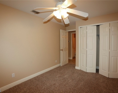 4754 Leonard Boulevard S - Photo Thumbnail 13