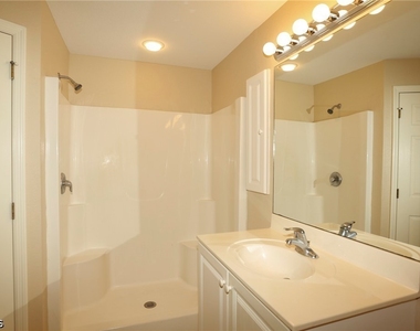 4754 Leonard Boulevard S - Photo Thumbnail 10
