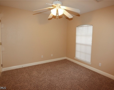 4754 Leonard Boulevard S - Photo Thumbnail 14