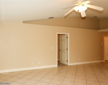 4754 Leonard Boulevard S - Photo Thumbnail 2