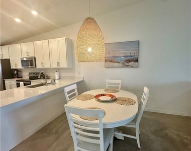 15265 Green Acres Avenue - Photo Thumbnail 8
