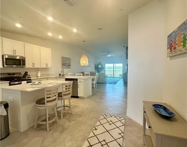 15265 Green Acres Avenue - Photo Thumbnail 4