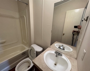 16415 Tamra Court - Photo Thumbnail 40