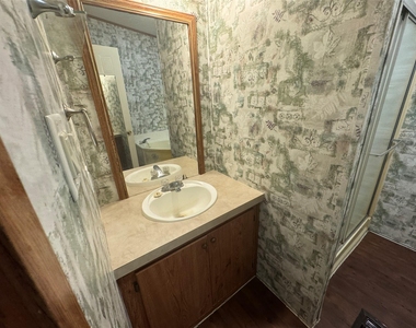 16415 Tamra Court - Photo Thumbnail 27
