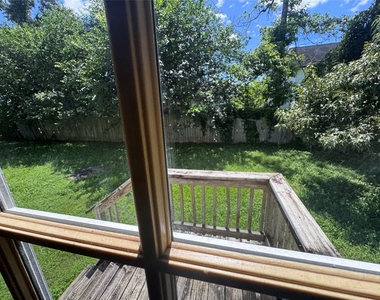 16415 Tamra Court - Photo Thumbnail 13