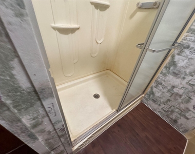 16415 Tamra Court - Photo Thumbnail 32