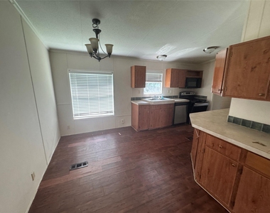 16415 Tamra Court - Photo Thumbnail 6