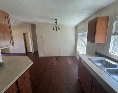 16415 Tamra Court - Photo Thumbnail 23