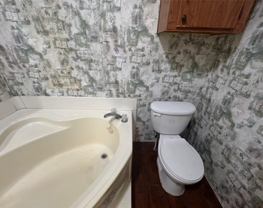 16415 Tamra Court - Photo Thumbnail 30