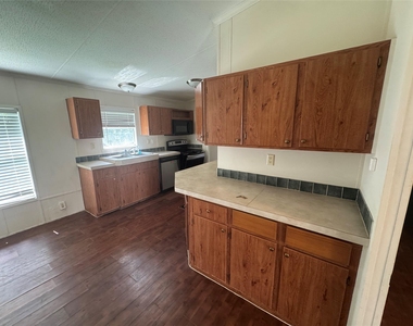 16415 Tamra Court - Photo Thumbnail 5