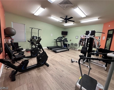 1101 Van Loon Commons Circle - Photo Thumbnail 20
