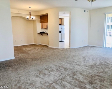 1101 Van Loon Commons Circle - Photo Thumbnail 5